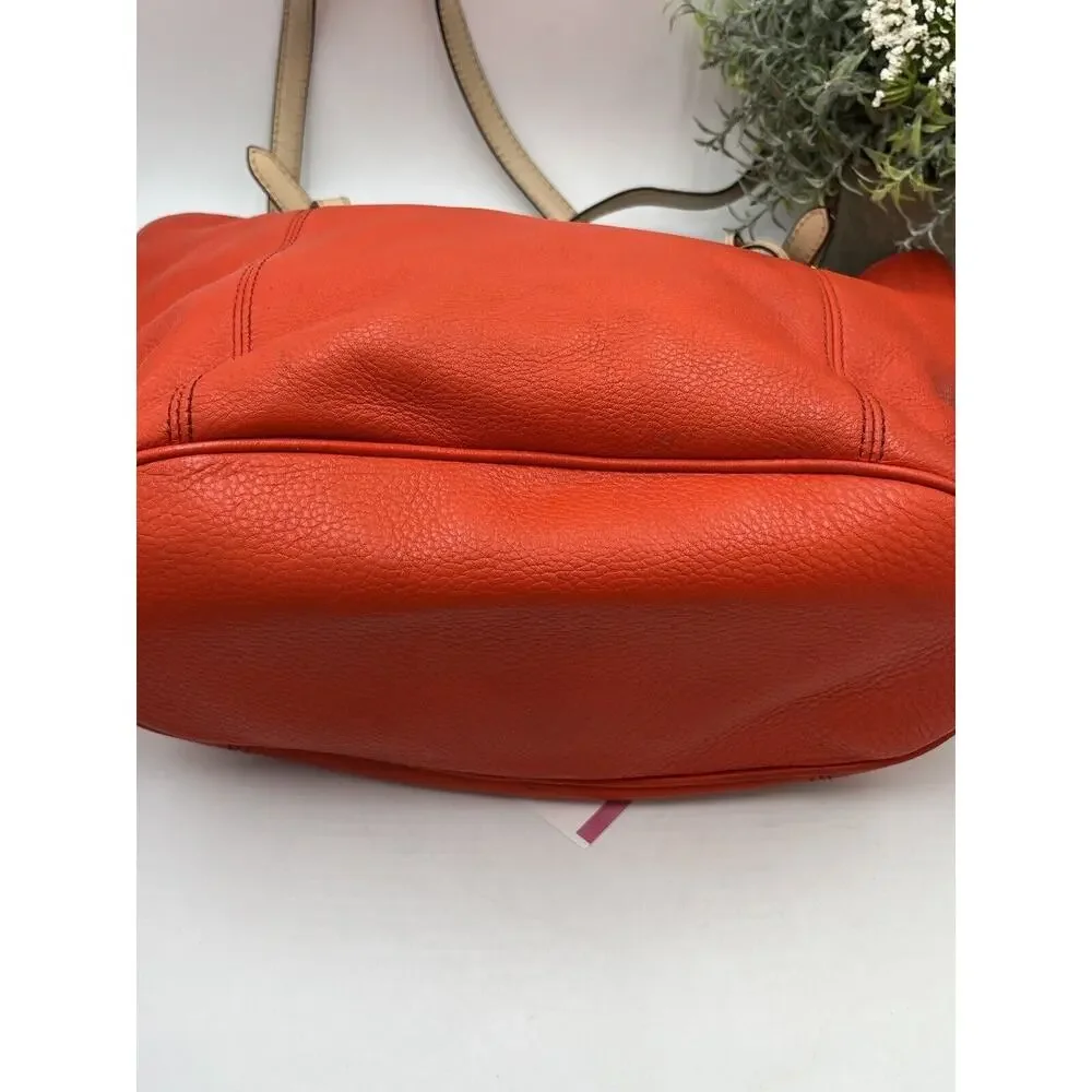 Michael Kors Authenticated 38F2CTTT/L Jet Set Bright Red Pebbled Leather Lg Tote